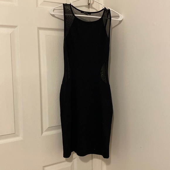 Forever 21 Dresses & Skirts - Open back dress